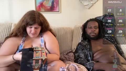 Snapshot of noturbabymoms chatting on January 27, 2025, 2:57 pm NotUrBabyMoms online show from January 27, 2025, 2:57 pm