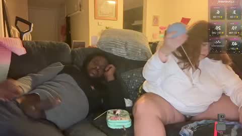 NotUrBabyMoms online show from November 15, 2025, 3:37 am