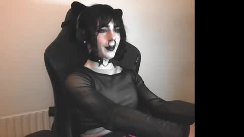 Lucy online show from February 19, 2025, 5:05 am