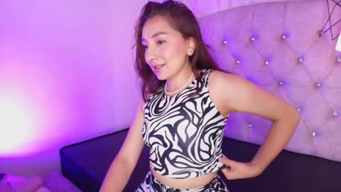 Snapshot of nova_30 chatting on March 2, 2026, 3:08 pm V A L E R Y online show from March 2, 2026, 3:08 pm