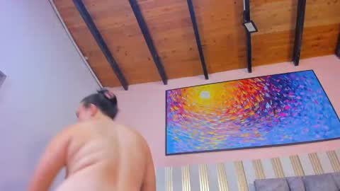 Snapshot of nova_lane chatting on April 5, 2026, 7:33 pm NOVA online show from April 5, 2026, 7:33 pm