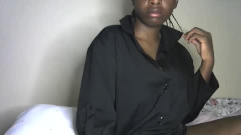 novaah online show from November 16, 2025, 12:49 am