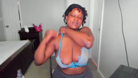Snapshot of novacandy chatting on June 29, 2026, 1:11 pm Nova online show from June 29, 2026, 1:11 pm