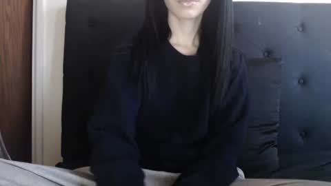 Olivia online show from November 7, 2025, 6:52 pm