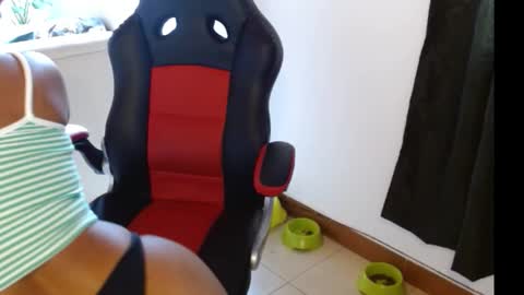 Snapshot of novaperotti chatting on March 7, 2025, 8:11 pm novaperotti online show from March 7, 2025, 8:11 pm