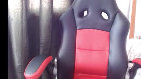 Snapshot of novaperotti chatting on October 5, 2025, 9:02 pm novaperotti online show from October 5, 2025, 9:02 pm