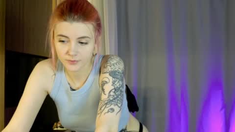 Snapshot of novarem chatting on April 17, 2026, 7:06 pm Nova online show from April 17, 2026, 7:06 pm