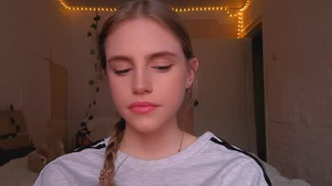 Snapshot of novastoyer chatting on April 1, 2026, 11:55 am Mia Blake online show from April 1, 2026, 11:55 am