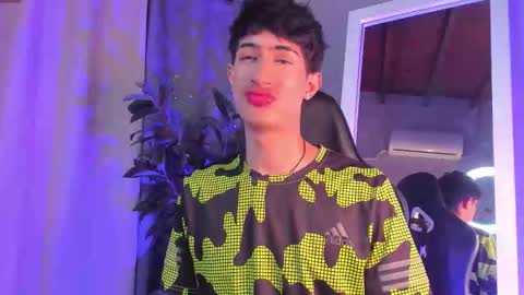 Nova online show from September 21, 2025, 7:04 pm