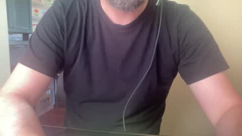 novio_muyalto online show from December 5, 2025, 7:43 pm