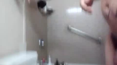 Snapshot of nowornever669 chatting on November 5, 2025, 5:02 pm CLOUDYKINF online show from November 5, 2025, 5:02 pm