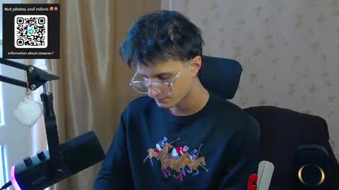 Snapshot of nuar_x chatting on April 4, 2026, 12:57 pm Nuar X online show from April 4, 2026, 12:57 pm