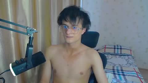 Snapshot of nuar_x chatting on June 19, 2026, 11:58 am Nuar X online show from June 19, 2026, 11:58 am