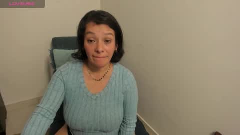 nuit_rose online show from March 5, 2026, 3:13 am