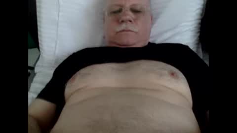 nukiss online show from April 22, 2026, 1:45 pm