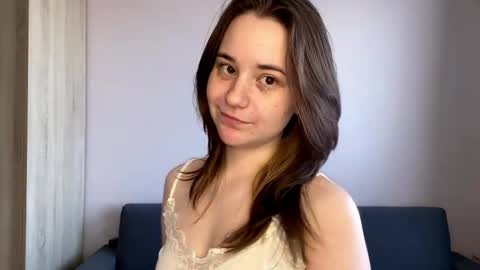 Odelina online show from April 16, 2026, 6:14 am