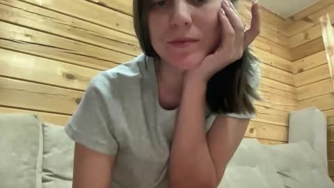 Snapshot of nursedoll chatting on October 5, 2025, 4:27 pm Ema online show from October 5, 2025, 4:27 pm