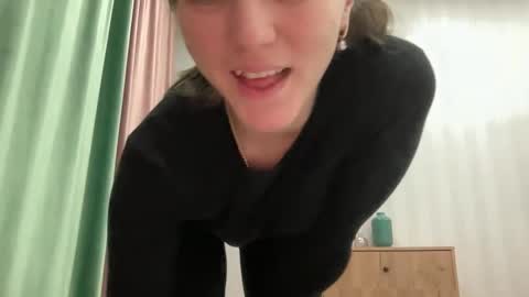 Ema online show from January 16, 2026, 5:50 pm