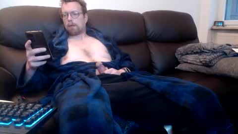 nursefan online show from December 5, 2025, 3:20 pm