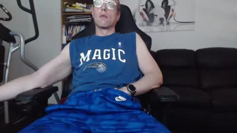 nursefan online show from July 14, 2026, 3:40 pm