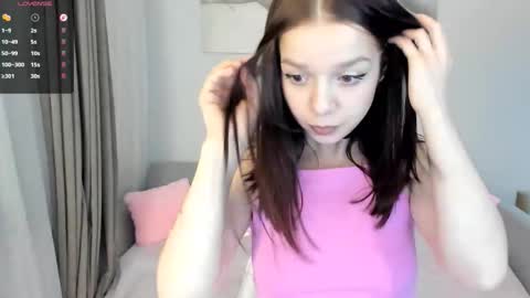 nya_babe online show from January 17, 2026, 1:32 am