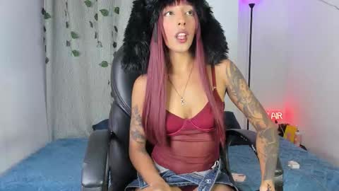 Snapshot of nya_brown chatting on January 7, 2026, 9:28 pm Nya online show from January 7, 2026, 9:28 pm