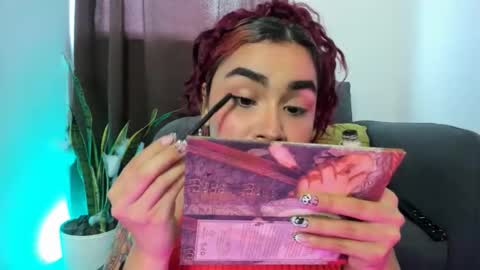 Snapshot of nyalgasai1 chatting on October 27, 2025, 8:35 pm Nia online show from October 27, 2025, 8:35 pm