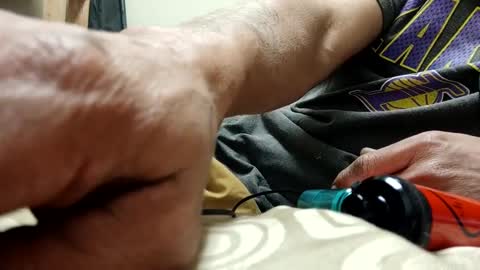 nyanez322 online show from January 3, 2025, 2:40 pm