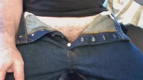 Snapshot of nyc1323 chatting on October 13, 2025, 6:41 pm nyc1323 online show from October 13, 2025, 6:41 pm