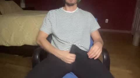 Snapshot of nyc2100 chatting on February 10, 2025, 3:57 am Your HOTBF online show from February 10, 2025, 3:57 am