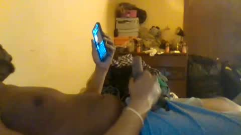 nycguy271 online show from April 1, 2026, 8:37 am