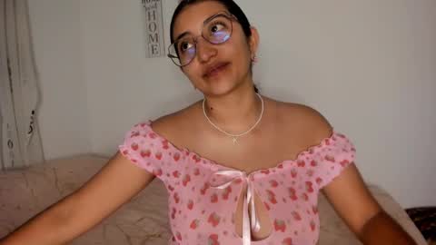 Vanessa online show from December 4, 2025, 12:42 am