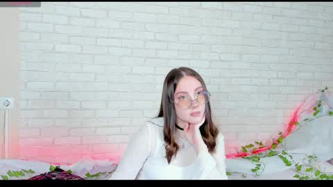 Kat online show from November 11, 2025, 5:57 pm