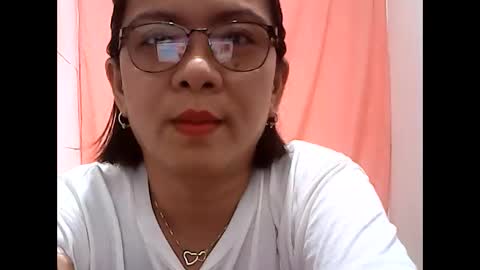Snapshot of nymphoangel2022 chatting on March 10, 2025, 5:11 am I am your angel online show from March 10, 2025, 5:11 am