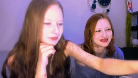 nyra_thira online show from May 25, 2026, 4:02 pm