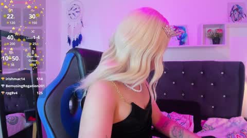 Snapshot of nyx__blackwood chatting on December 20, 2024, 10:05 am nyx__blackwood online show from December 20, 2024, 10:05 am