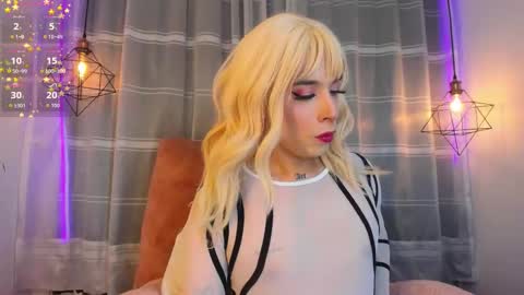 Snapshot of nyx__blackwood chatting on November 27, 2025, 4:03 am nyx__blackwood online show from November 27, 2025, 4:03 am