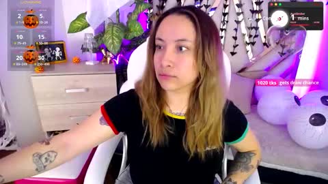 Alex   .    online show from October 23, 2025, 10:08 pm