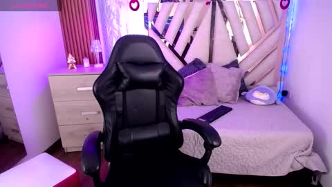 Alex   .    online show from March 1, 2026, 2:24 am