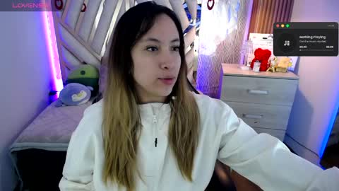 Snapshot of nyx_andria chatting on May 17, 2026, 2:53 am Alex . online show from May 17, 2026, 2:53 am