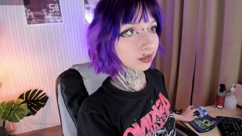 Snapshot of nyx_dolll chatting on November 19, 2025, 5:07 am Nyx Doll online show from November 19, 2025, 5:07 am