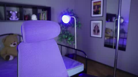 Snapshot of nyx_dolll chatting on November 25, 2025, 4:56 am Nyx Doll online show from November 25, 2025, 4:56 am