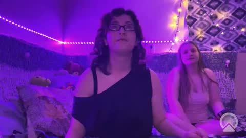 Nyx and Charon online show from January 8, 2026, 3:42 am