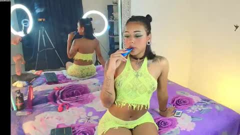 NYXHELLSQUEEN online show from February 4, 2026, 10:15 pm