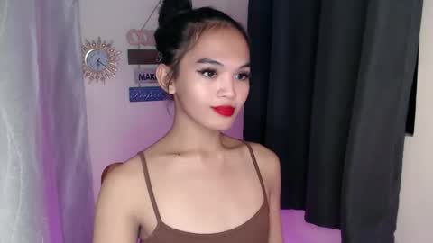 Snapshot of nyxie_fox69 chatting on November 18, 2025, 8:24 pm ITS ME NYXIEE online show from November 18, 2025, 8:24 pm