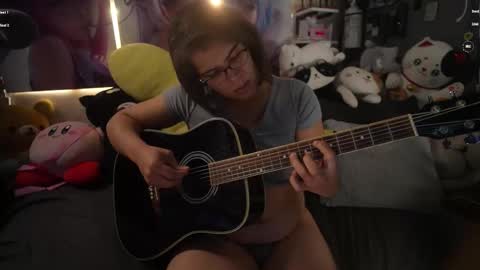 Snapshot of nyxraven chatting on November 19, 2025, 10:10 pm NyxRaven online show from November 19, 2025, 10:10 pm