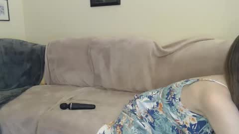 Stef  Derek online show from December 25, 2024, 7:03 am