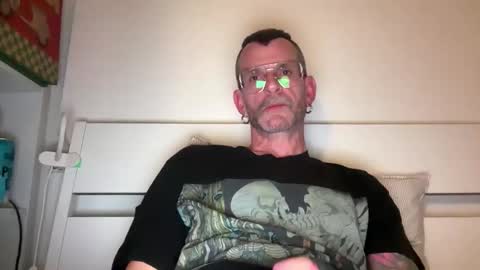 Snapshot of o_johnny_deep_o chatting on February 23, 2026, 9:23 pm Jonathan Deep online show from February 23, 2026, 9:23 pm