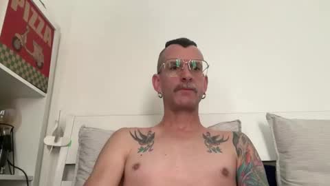 Snapshot of o_johnny_deep_o chatting on February 28, 2026, 11:55 am Jonathan Deep online show from February 28, 2026, 11:55 am