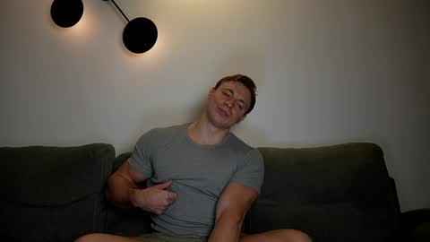 Snapshot of o_r_b_i_t chatting on May 4, 2026, 5:20 pm o_r_b_i_t online show from May 4, 2026, 5:20 pm